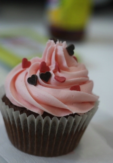 粉色可爱奶油小蛋糕图片