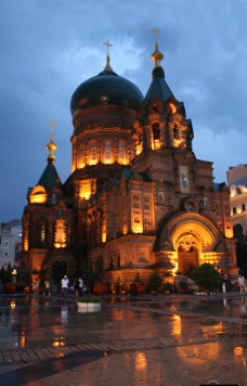 圣教圣183索菲亚教堂夜景竖版图片