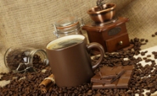 咖啡杯咖啡和巧克力图片