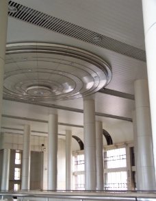 哈尔滨火车站候车大厅图片