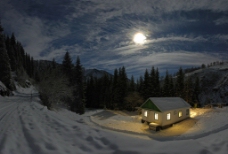 冬天小镇夜景图片